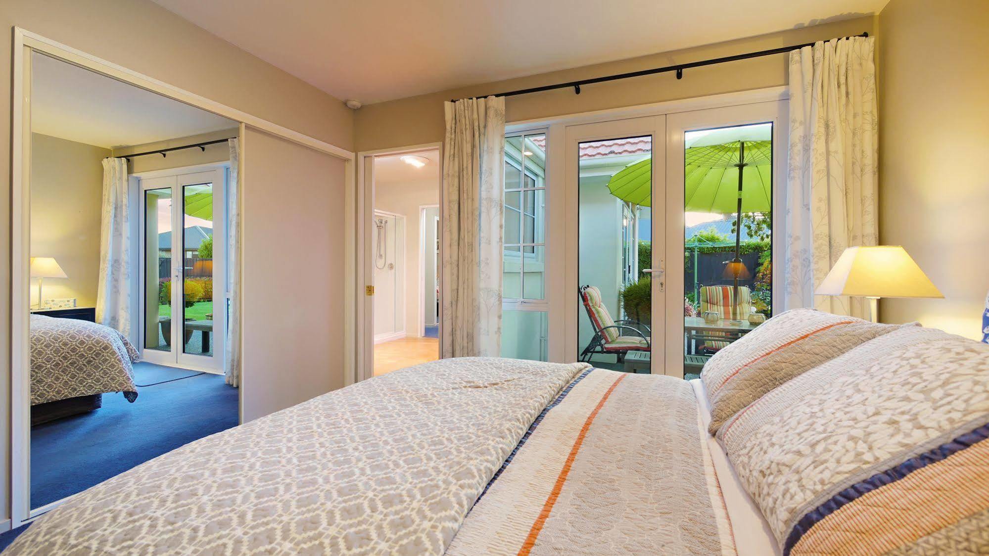 Olive House Bed And Breakfast Κράισττσερτς Εξωτερικό φωτογραφία